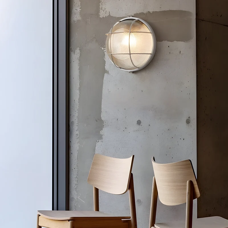 IronVolta | Retro-Industrie Wandleuchte für außen