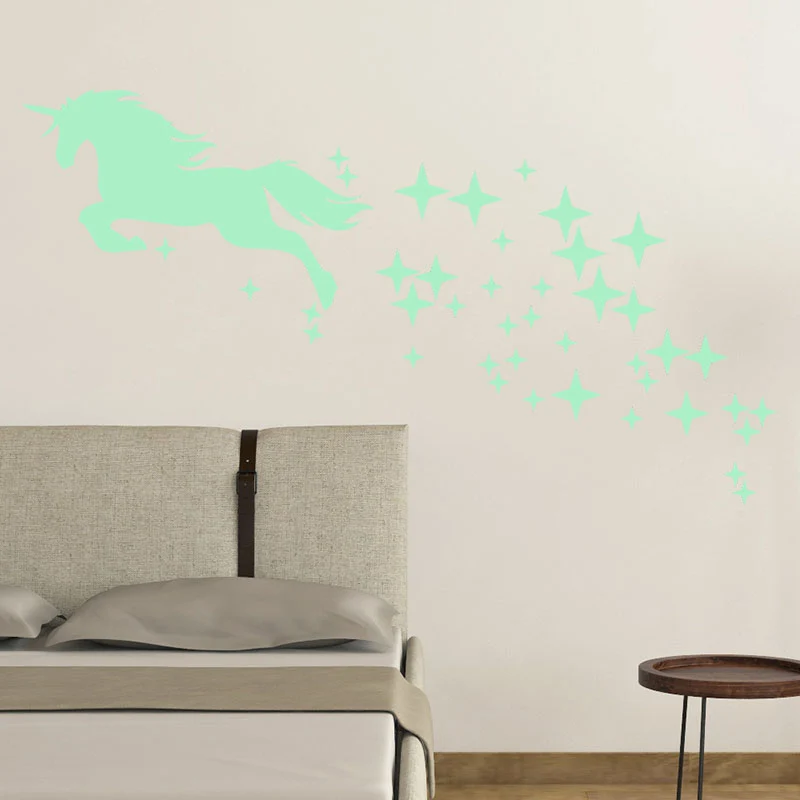 Leuchtende Einhorn Wandsticker mit Sternen Set