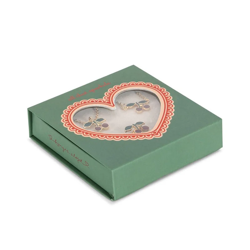 Schmuckset mit Kirschen