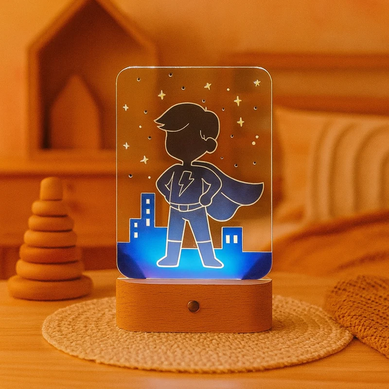 Nachtlicht LED-Acryllampe Superheld, opt. Batteriebetrieb & dimmbar