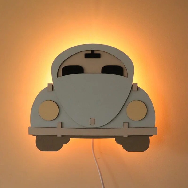 Wandlampe Auto aus Holz