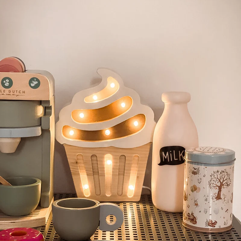 Mini LED Nachtlicht Cupcake aus Holz, dimmbar