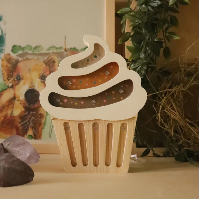Mini LED Nachtlicht Cupcake aus Holz, dimmbar