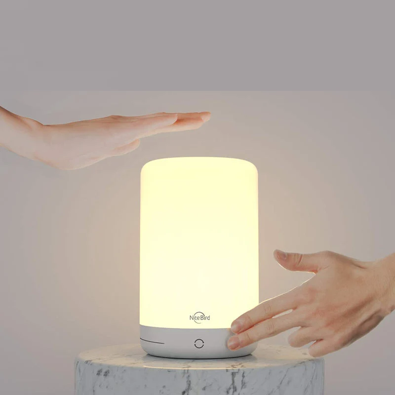 Smarte Tischlampe mit App-Steuerung