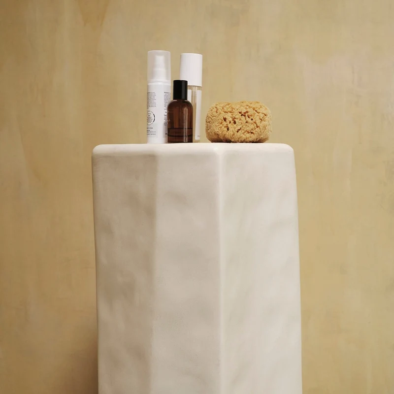 Staffa Pedestal Fiberglas - ferm LIVING