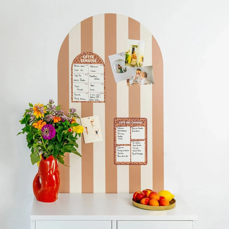Gebogene Magnettafel Stripes Camel (1m x 58cm)