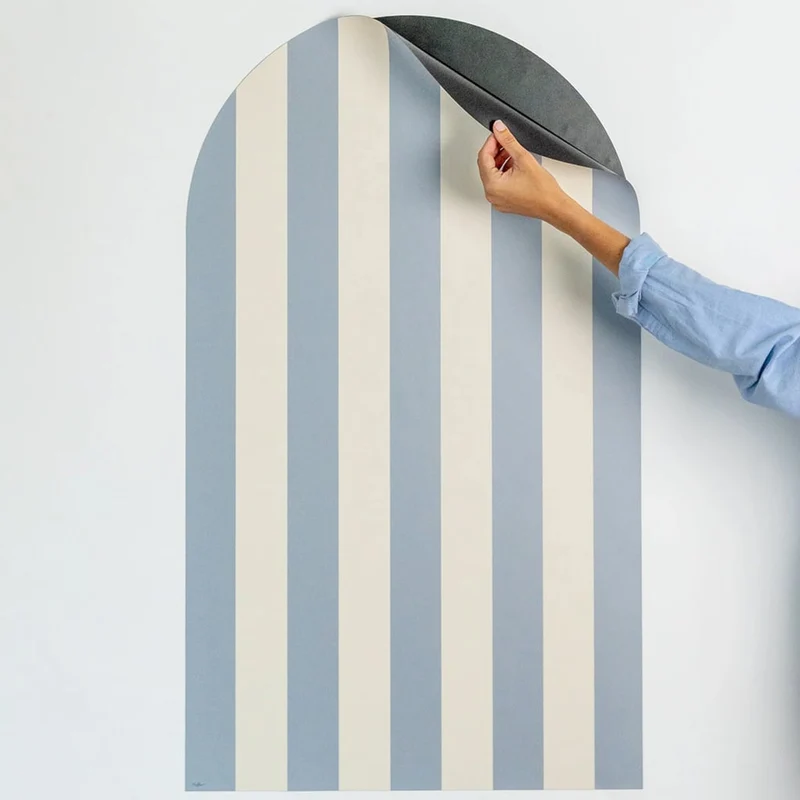 Gebogene Magnettafel Stripes Blue (1m x 58cm)