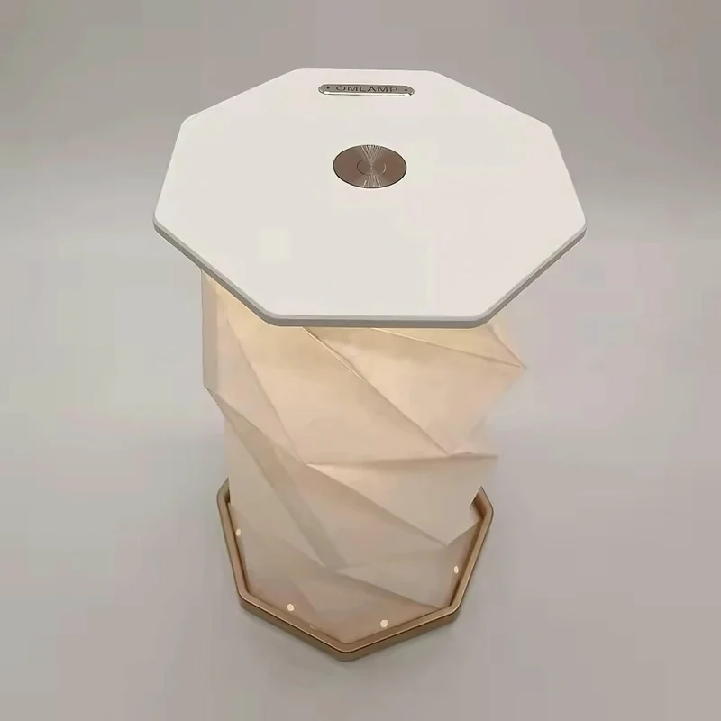 Faltbare LED Lampe im Origami Design