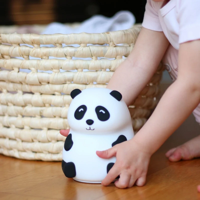 Nachtlicht Panda aus Silikon, leuchtet in 7 Farben