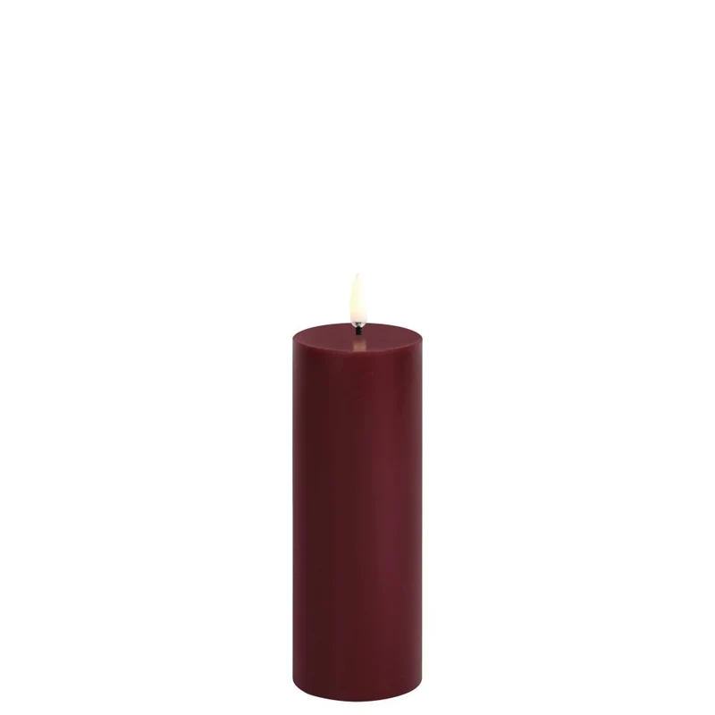 Stumpenkerze LED Smooth Wine Red 5,8x15,2cm - Uyuni
