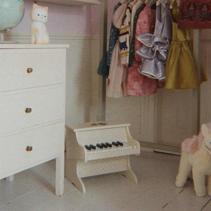 Mini-Klavier FSC mit Teddy Bear
