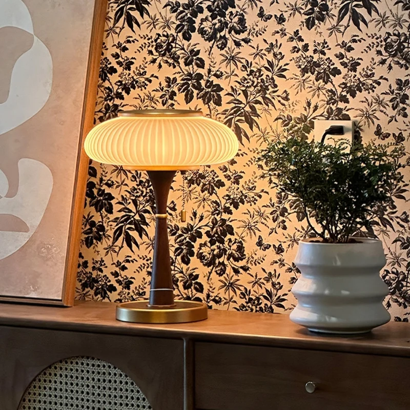 MycoLume Mushroom-Inspired Table Lamp With Natural Glow Euroselle