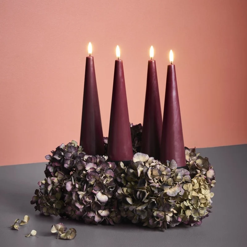 Advent Cone Giftbox - Set aus Kerzen, Kerzenhalter, Fernbedienung - Uyuni Lighting