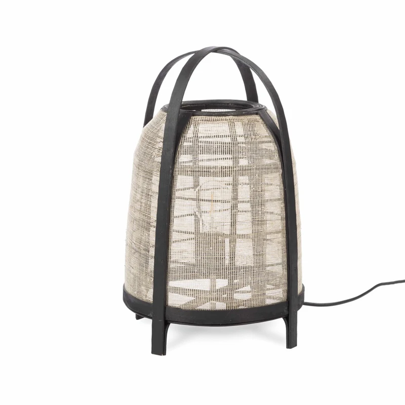 Tischlampe Mavie aus Bambus mit Holzdetails