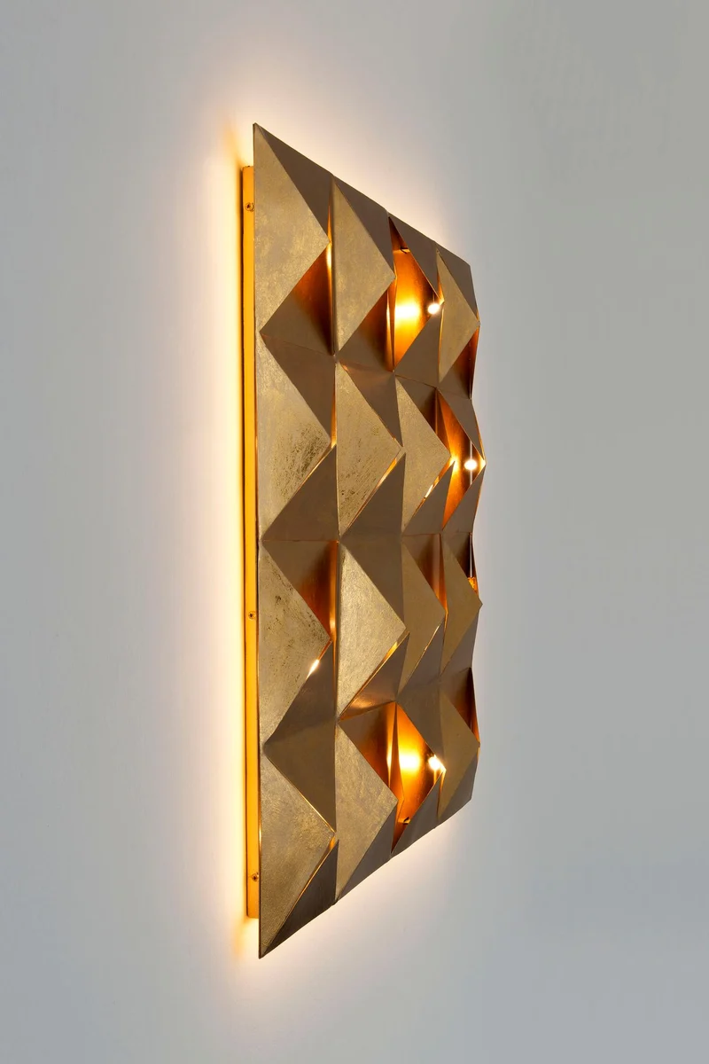 LED-Wandlampe Pyramide 17-flammig dimmbar 80x5cm Gold