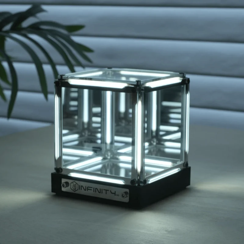 Euroselle Infinity Mirror LED Lamp With Acrylic Glass Panels And USB-C Rechargeable 2000mAh Battery
