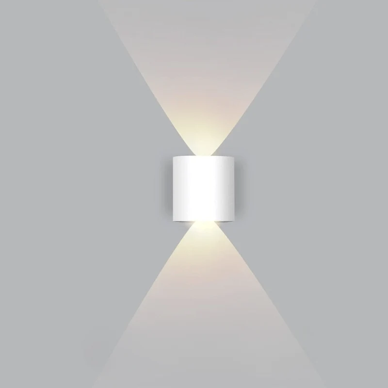 Euroselle Outdoor LED Wall Light With Weatherproof Durability And Modern Exterior Illumination