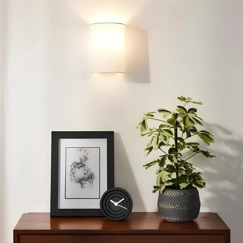 Linen Glow Wall Light With Dimmable Rechargeable LED And Remote Control Euroselle