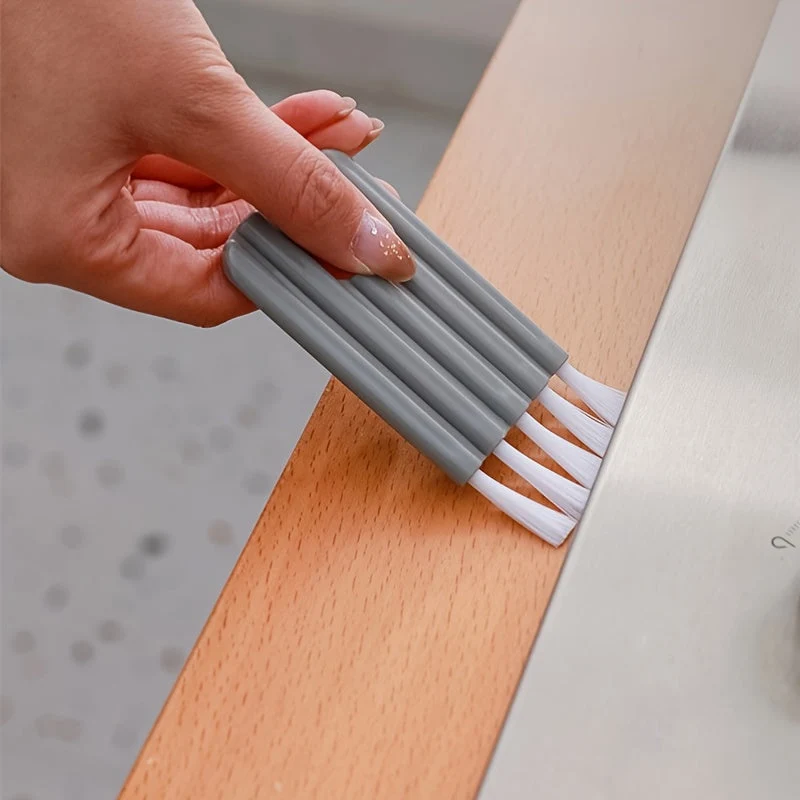 Euroselle Flat Key Brush for Computers, Laptops, Typewriters and Office Electronics