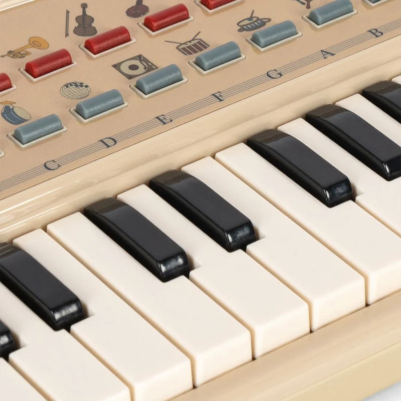 Keyboard in Lemon