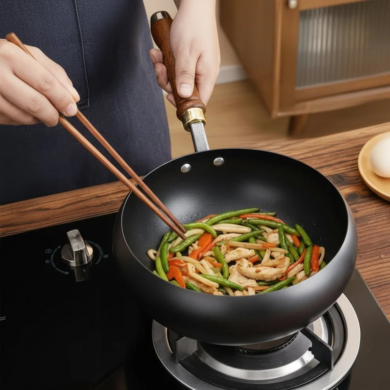 Euroselle Heavy-Duty Cast Iron Skillet With Lid For Powerful Heat Retention