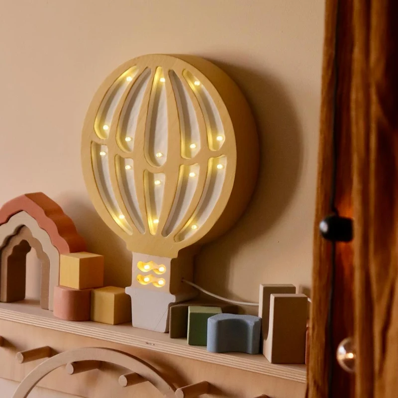 LED Nachtlicht Heißluftballon aus Holz, dimmbar
