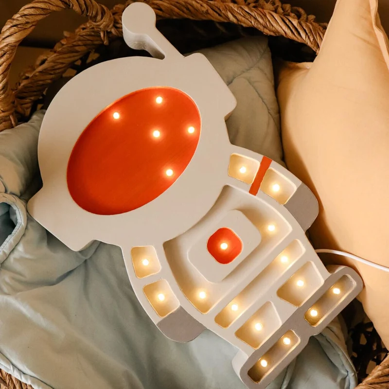 LED Nachtlicht Astronaut aus Holz, dimmbar