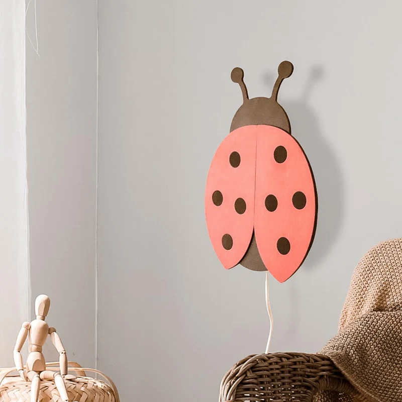 Wandlampe Marienkäfer aus Holz