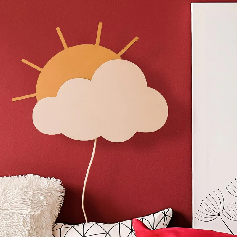 Wandlampe Sonne und Wolke aus Holz