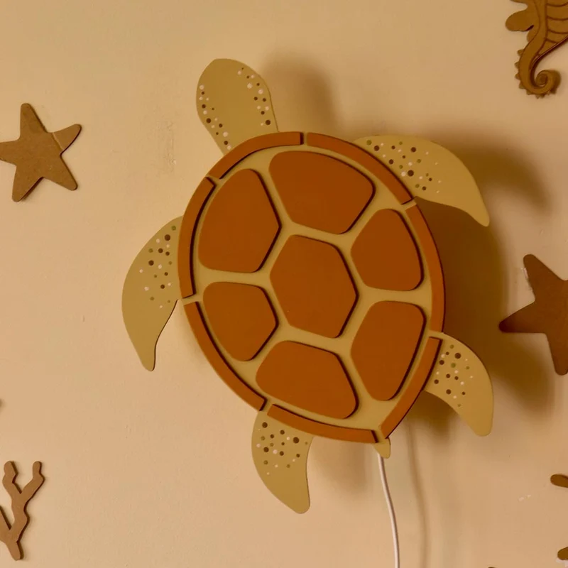 Wandlampe Meeresschildkröte aus Holz