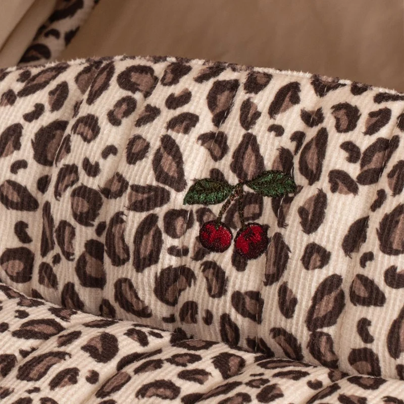 Minnie Puppenwagen in Leo