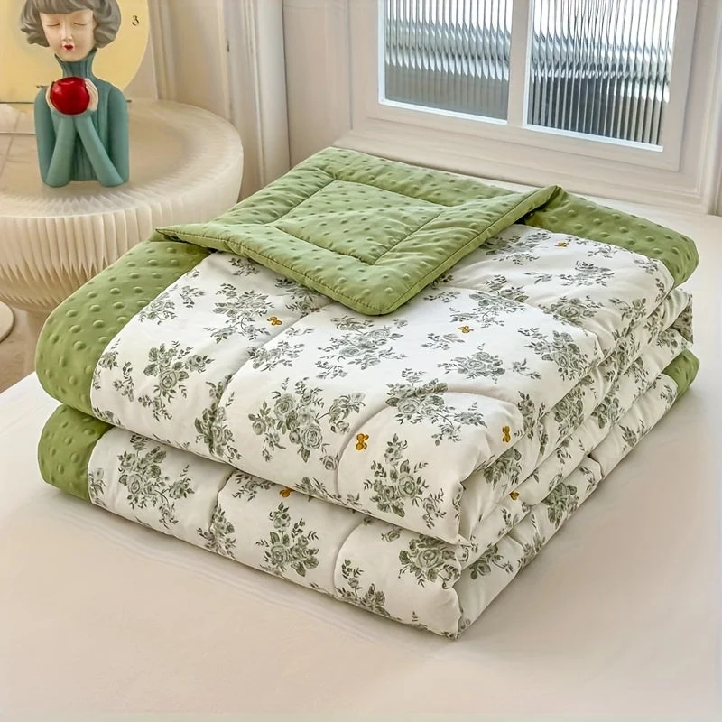 Euroselle Lightweight Floral Summer Quilt For Breathable Sleep Comfort