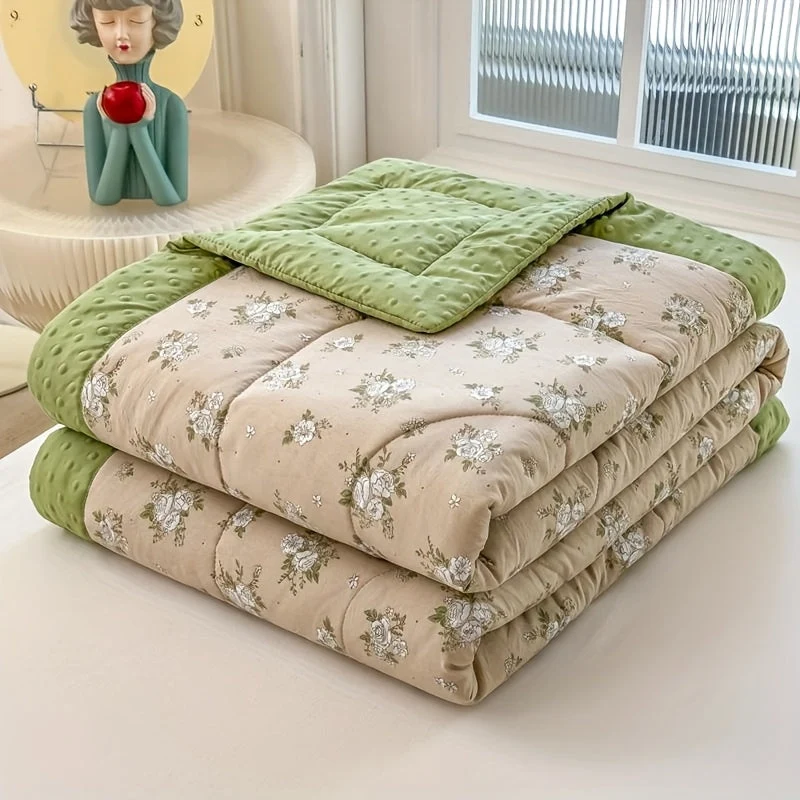 Euroselle Lightweight Floral Summer Quilt For Breathable Sleep Comfort