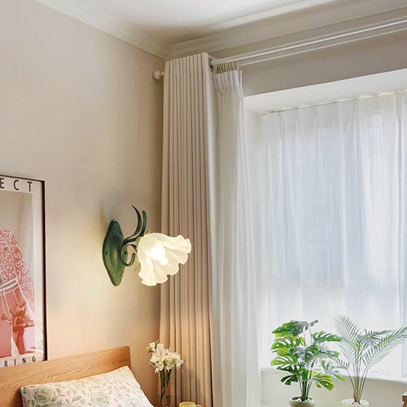 Euroselle Flower Wall Sconce, Metal And Glass, Hardwired, E27 Bulb Base