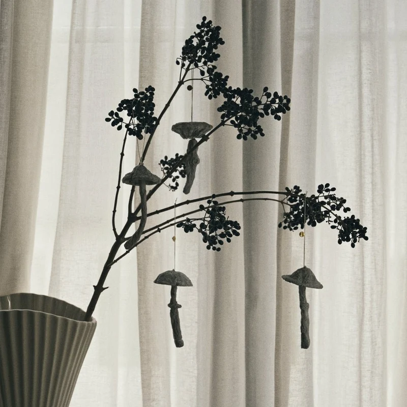 Dekorative Anhänger in Pilz-Form 4er Set Mushroom Ornaments - ferm LIVING