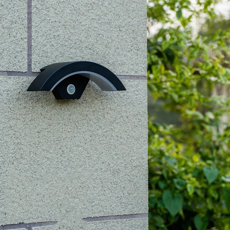 Lunara LED Outdoor Wall Light With Motion Sensor Garden Euroselle