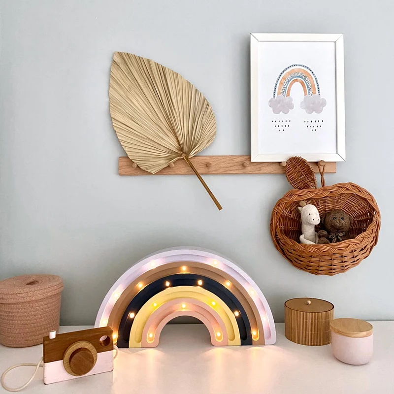 Handgemachte LED Holzlampe Regenbogen, 21,5 x 41 cm