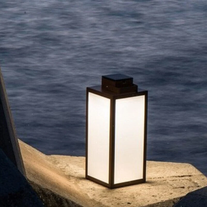 Euroselle Levi Solar Lawn Lights For Outdoor Gardens