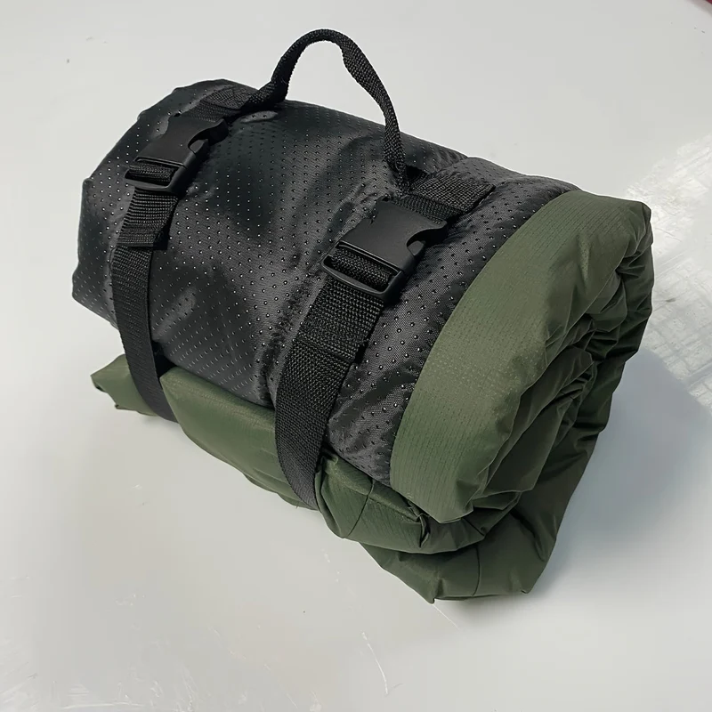Euroselle Foldable Waterproof Dog Mat For Hiking And Travel 90x60cm