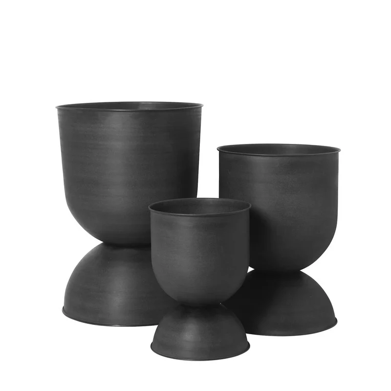 Hourglass Blumentopf schwarz Small 42,5cm - ferm LIVING
