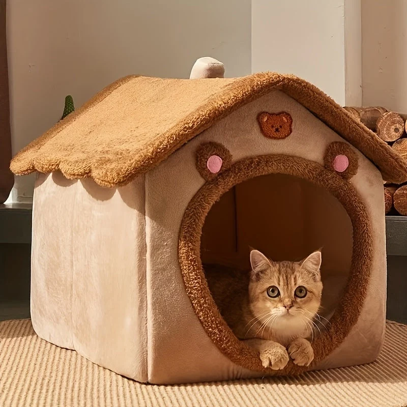 Euroselle Plush Enclosed Cat House For Winter Comfort