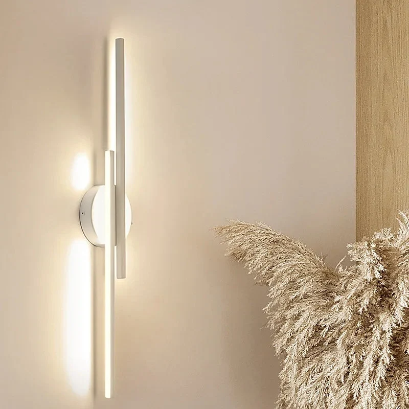 Euroselle Lumiara Twin Linear LED Wall Light Black And White Metal
