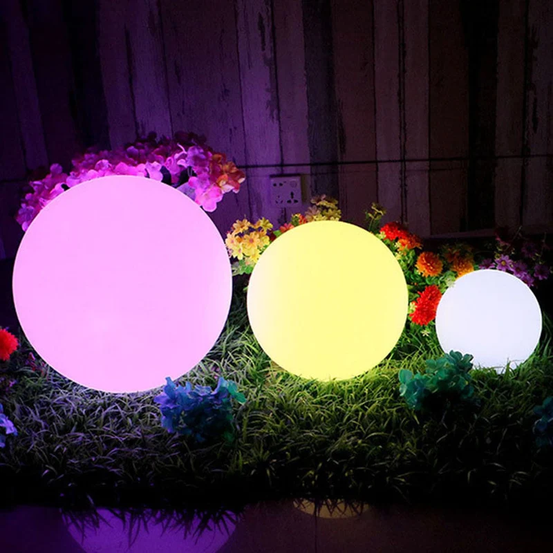 Lunar Cordless LED Indoor And Outdoor Table Light Euroselle