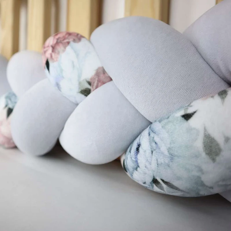 Geflochtene Bettschlange Bloomy