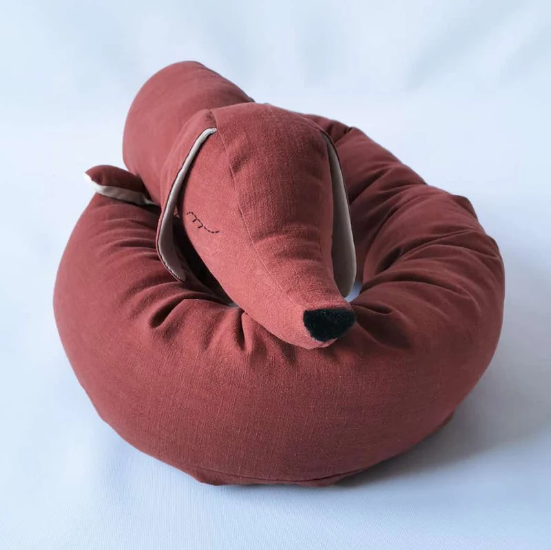 Bettschlange & Spielkissen Baja der Dackel