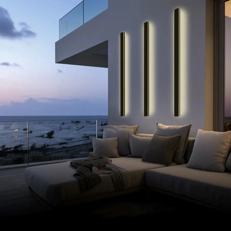 Lunera Minimalist Outdoor Wall Light Aluminum Acrylic IP65 Euroselle