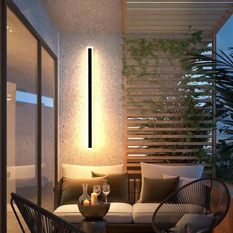 Verdiso Outdoor Wall Light In Aluminum And Acrylic IP65 By Euroselle