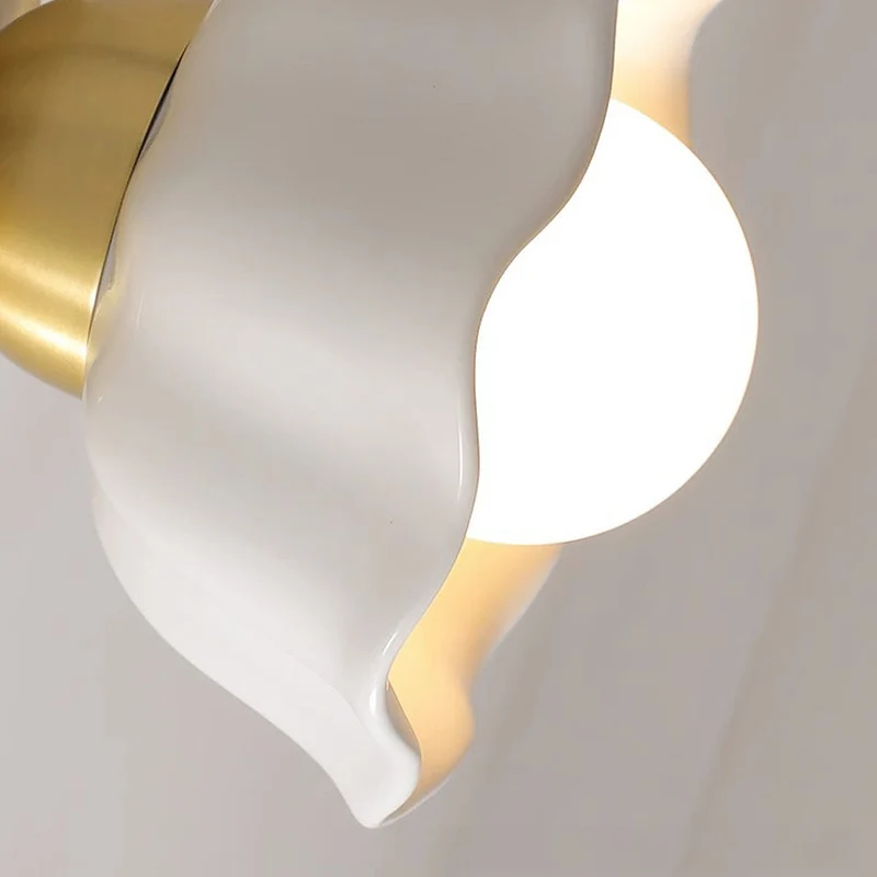 Euroselle BelleFleur Retro French White Floral Wall Light