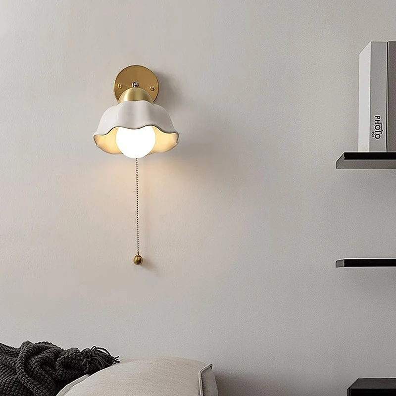 Euroselle BelleFleur Retro French White Floral Wall Light