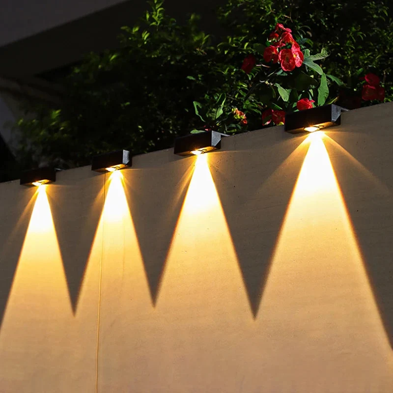 Euroselle Solar Garden Light With Intelligent LED Control And Weatherproof Design